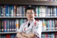 卢永明医生