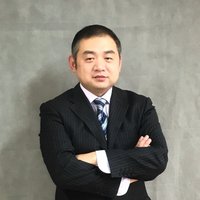 张振